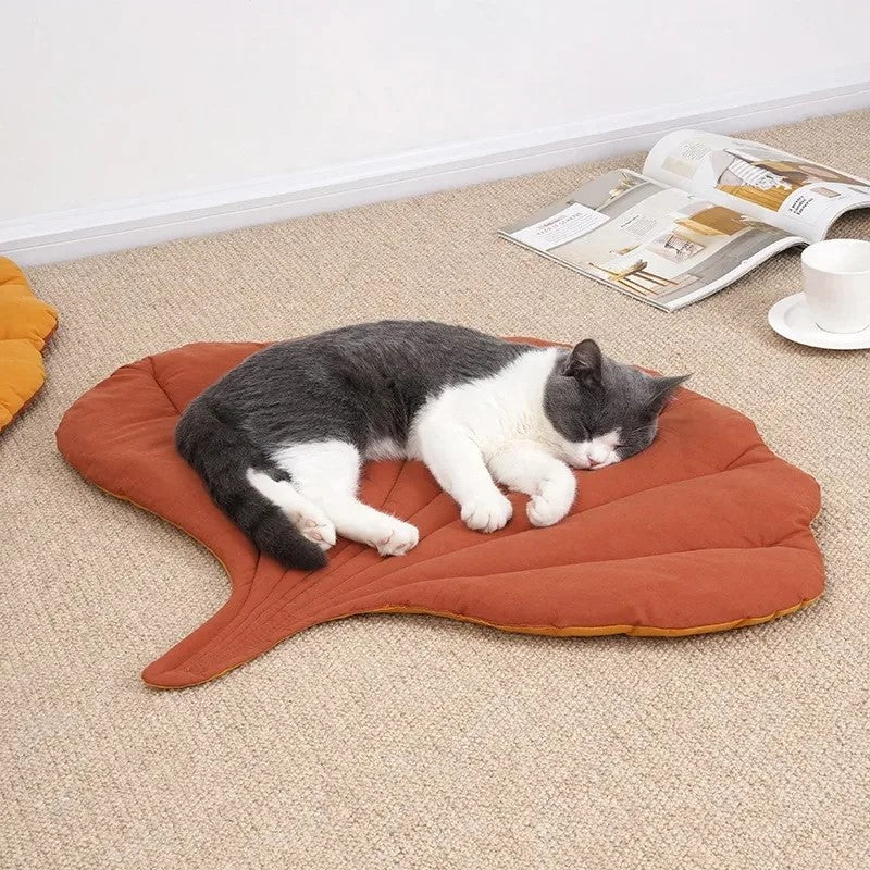 Bed Mats Soft Cotton Leaf-Shaped Kitten Cat Puppy Dog - PeticaDeals