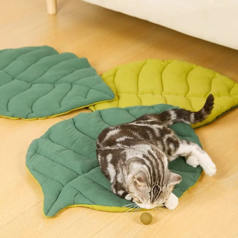Bed Mats Soft Cotton Leaf-Shaped Kitten Cat Puppy Dog - PeticaDeals