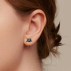 Cute Cat Stud Earrings - PeticaDeals