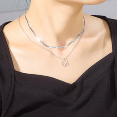 Fashion Animal Paw Hollow Pendant Necklace for Women